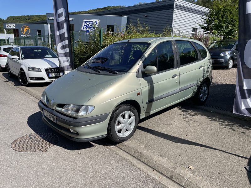 RENAULT MEGANE ScÃ©nic 1.6i16V 110CV