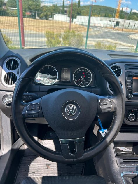 VOLKSWAGEN TIGUAN 2.0TDI 177ch CARAT 4Motion CT OK/Embrayage Neuf/Révision OK/Carnet d'entretien