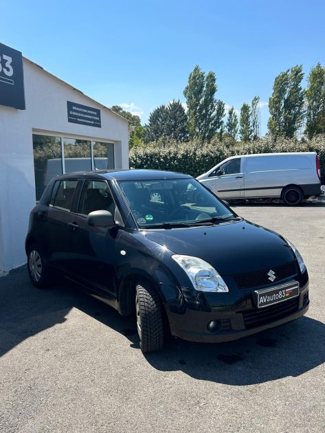 SUZUKI SWIFT 4x4 1.3GLX Révision OK/CT OK