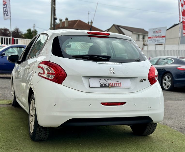 PEUGEOT 208 I 2013