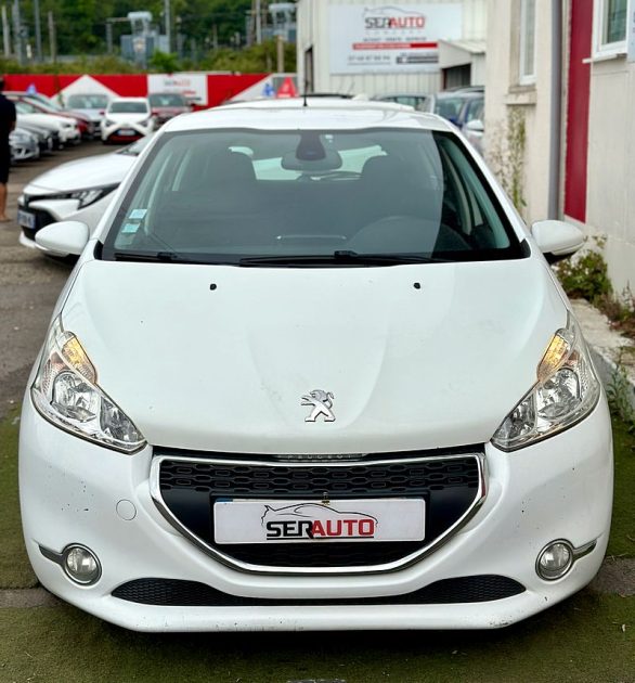 PEUGEOT 208 I 2013