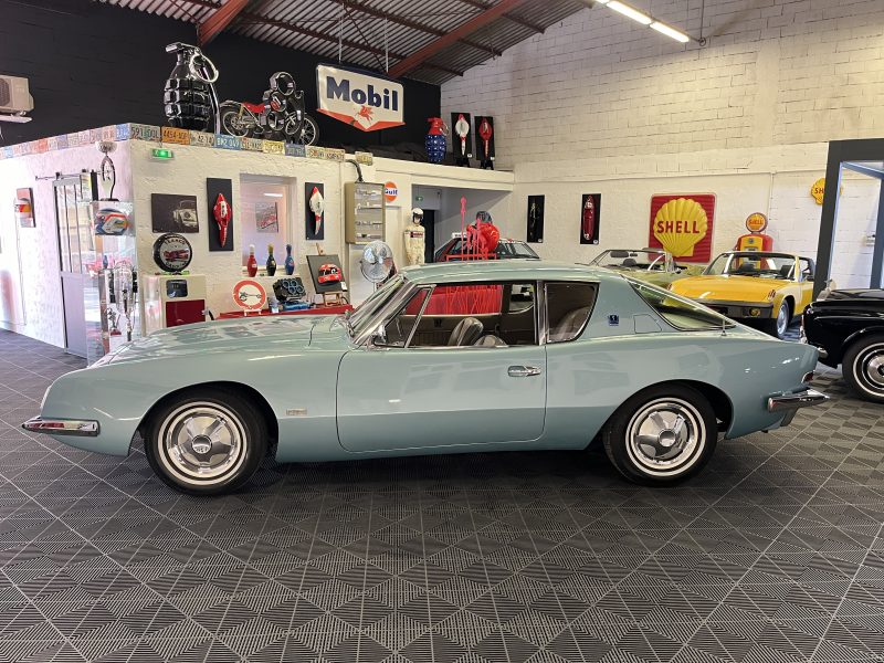 STUDEBAKER Avanti R2 supercharged 1963