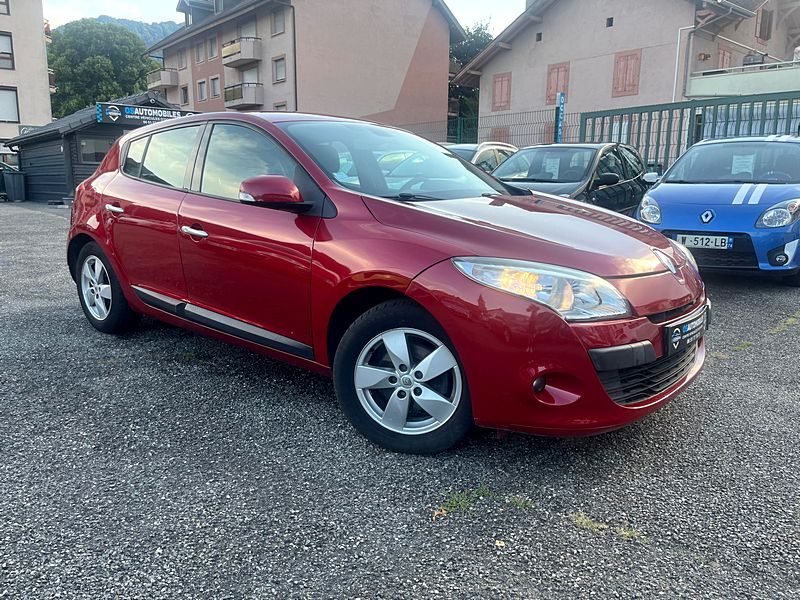 RENAULT MEGANE III 1.6 110CV