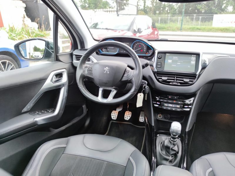 PEUGEOT 2008 I 2016