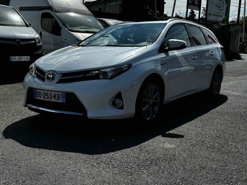 TOYOTA AURIS 2014