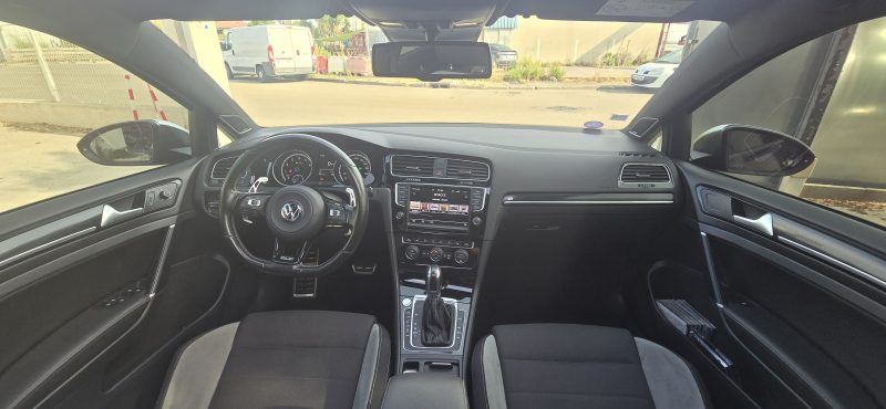 VOLKSWAGEN GOLF VII 2016