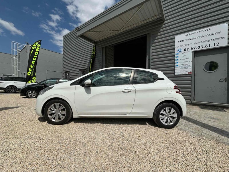 PEUGEOT 208 I 1.4 HDI 68CH 2014