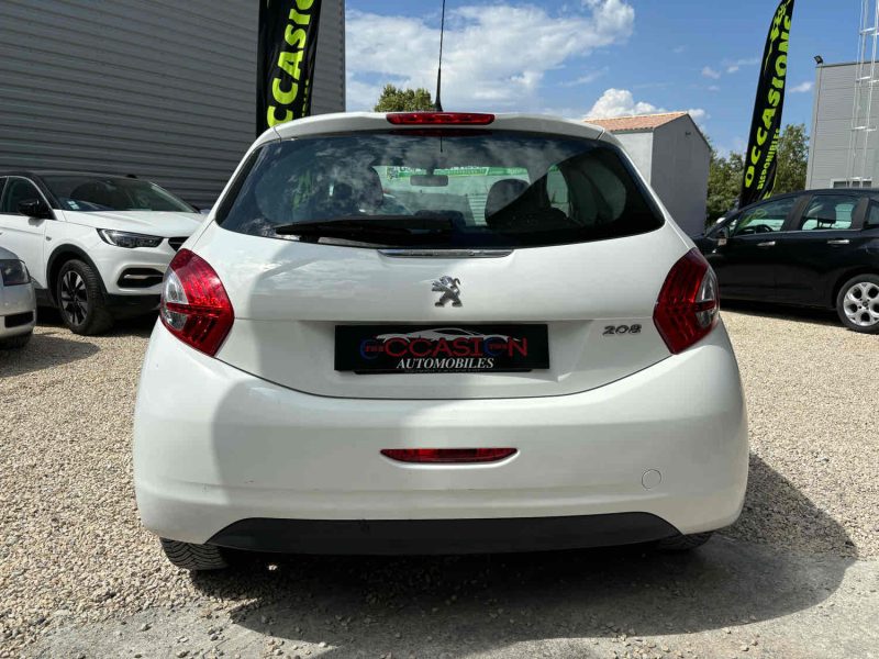 PEUGEOT 208 I 1.4 HDI 68CH 2014