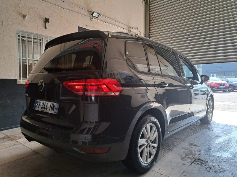 VOLKSWAGEN TOURAN 2020