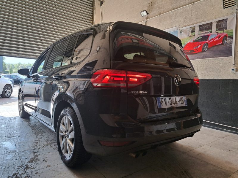 VOLKSWAGEN TOURAN 2020