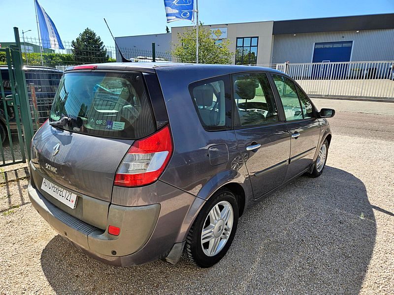 RENAULT GRAND SCENIC II 2005