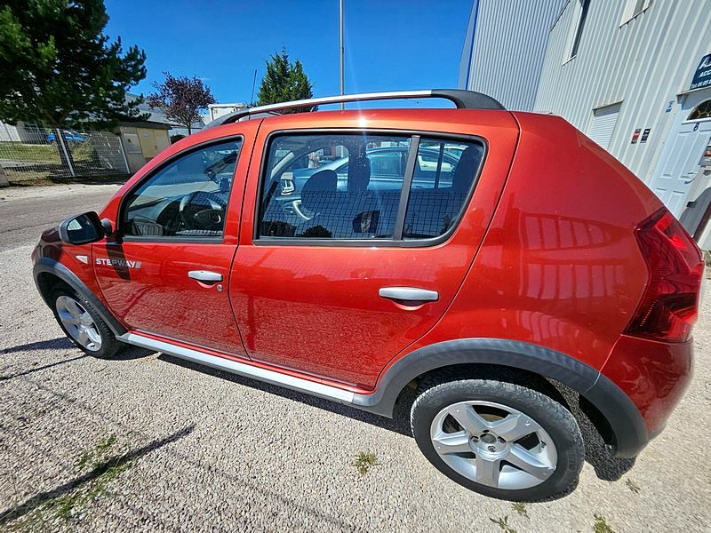 DACIA SANDERO 2010