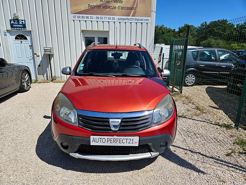 DACIA SANDERO 2010