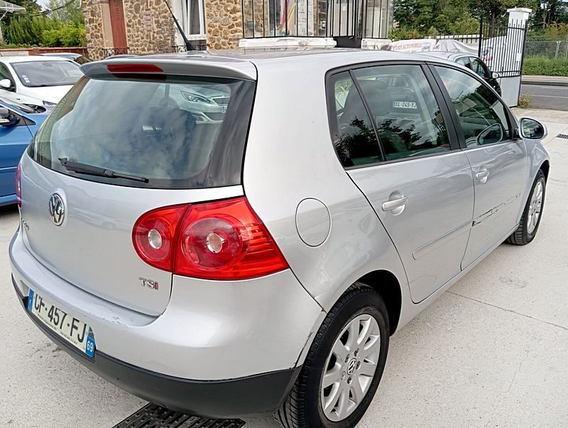 VOLKSWAGEN GOLF V 2006