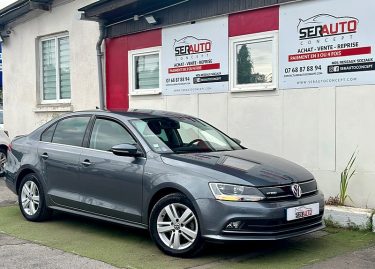 VOLKSWAGEN JETTA IV 2015