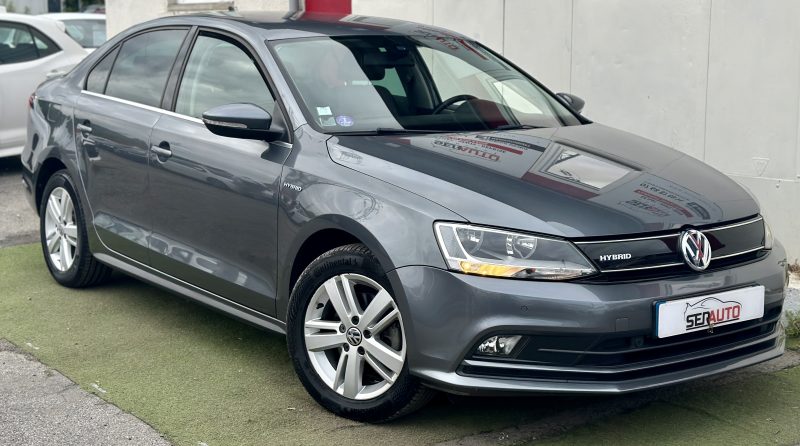 VOLKSWAGEN JETTA IV 2015