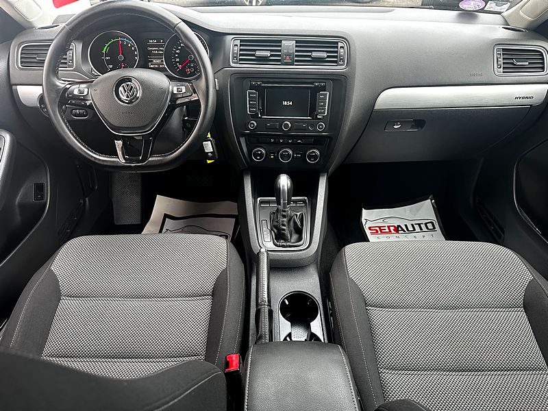 VOLKSWAGEN JETTA IV 2015