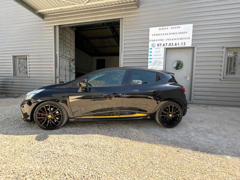 RENAULT CLIO IV RS18 TROPHY 