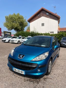 PEUGEOT 207 2009