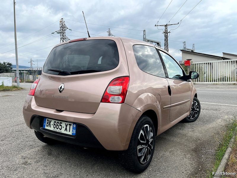 RENAULT TWINGO II 2011