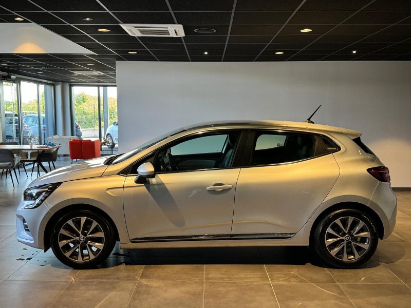 RENAULT CLIO 2021