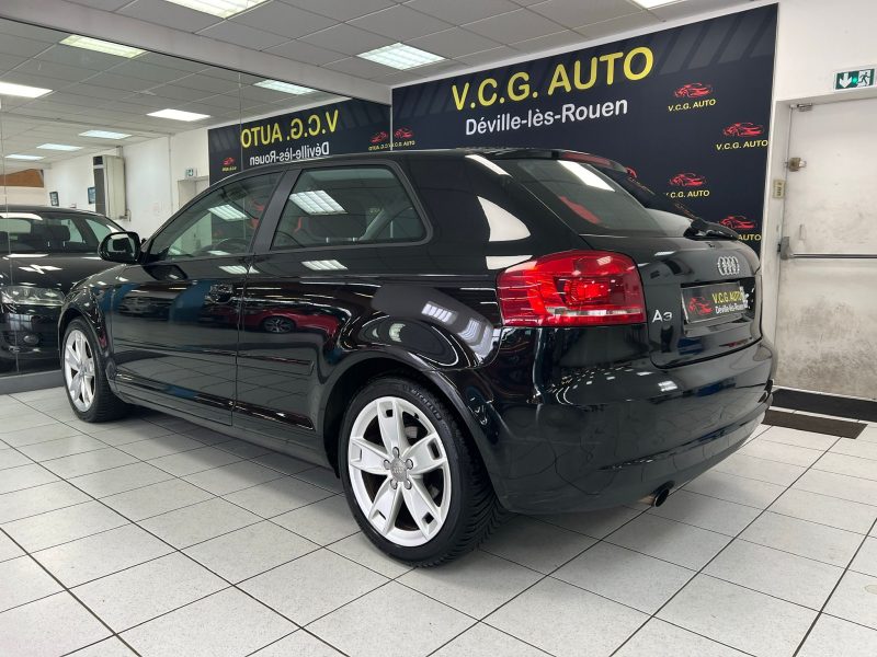 AUDI A3 1.6 TDI 105CH DPF AMBITION S TRONIC