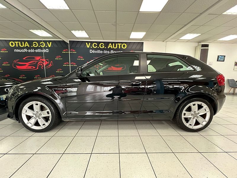 AUDI A3 1.6 TDI 105CH DPF AMBITION S TRONIC