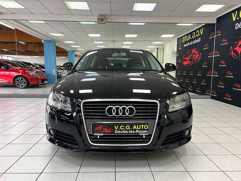 AUDI A3 1.6 TDI 105CH DPF AMBITION S TRONIC