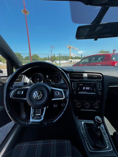 VOLKSWAGEN GOLF 7 GTI 2.0 TSI 220CV BVM 