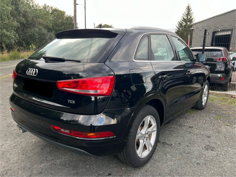 AUDI Q3 2015