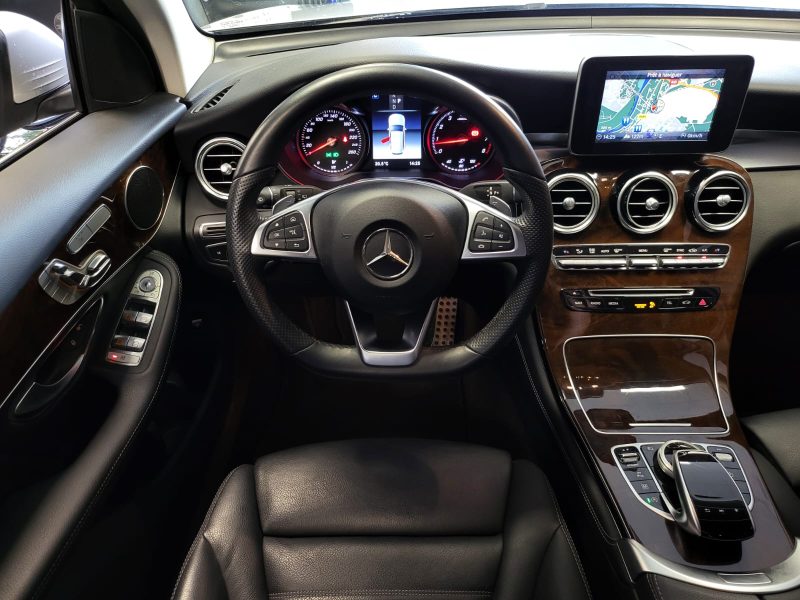 MERCEDES GLC Coupe 250 4-MATIC 9G-DCT 211cv LUXURY / SIEGES ELEC A MEMOIRES ET CHAUFFANTS / KEYLESS 