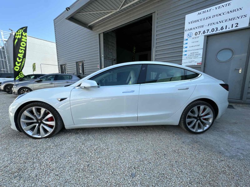 TESLA MODEL 3 2019