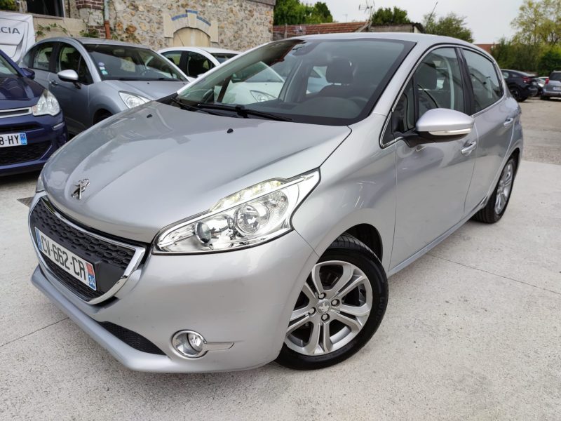 PEUGEOT 208 I 2013