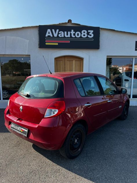 RENAULT CLIO 2012 1.2 tCE 100CV / Distribution Neuve / CT OK 