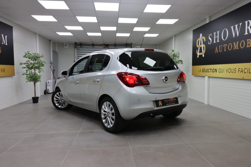 OPEL CORSA 2015