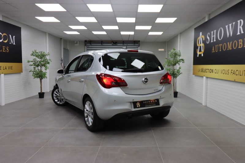 OPEL CORSA 2015