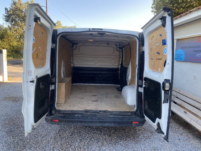 RENAULT TRAFIC III Camionnette 2016