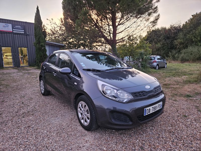 KIA RIO III 2013