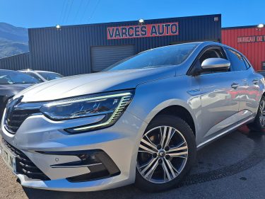 RENAULT MEGANE IV Berline bicorps trois ou cinq portes 2021