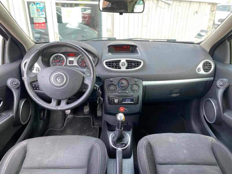 RENAULT CLIO III 2009