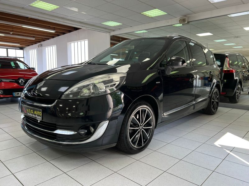 RENAULT SCENIC III 1.6 dCi 130CH ENERGY BOSE 7PL ECO2