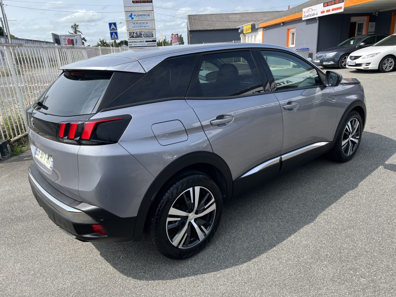 PEUGEOT 3008 2017