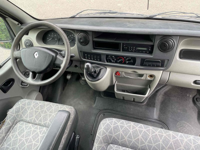 RENAULT MASTER II Fourgon 2.5DCI 100CV