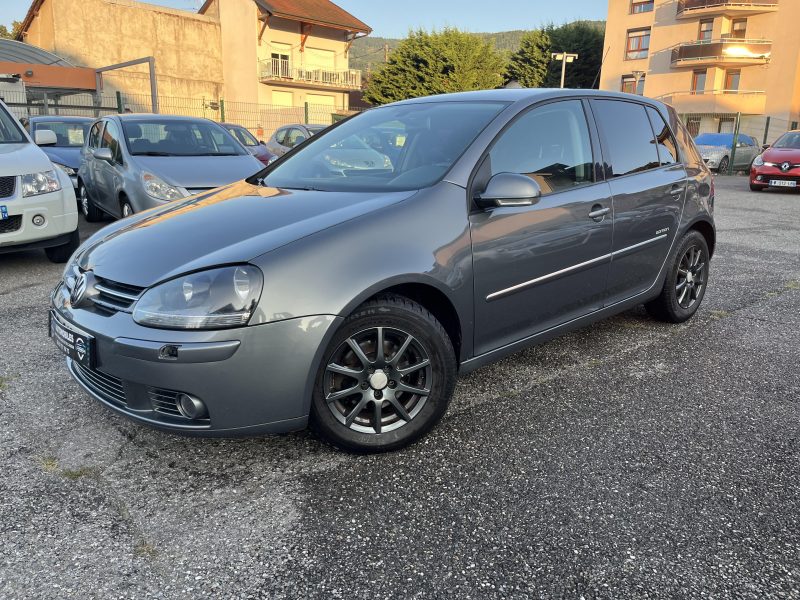 VOLKSWAGEN GOLF V 1.6i 102 CV CONFORLINE