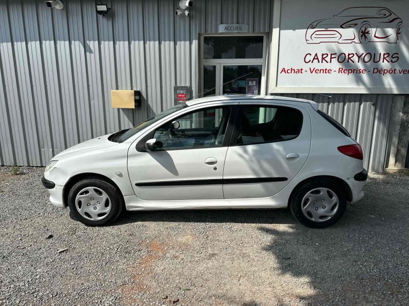 PEUGEOT 206  2002