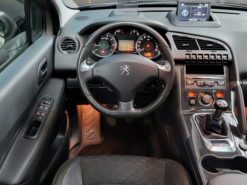 PEUGEOT 3008 1.2 PureTech 130cv Allure BVM6