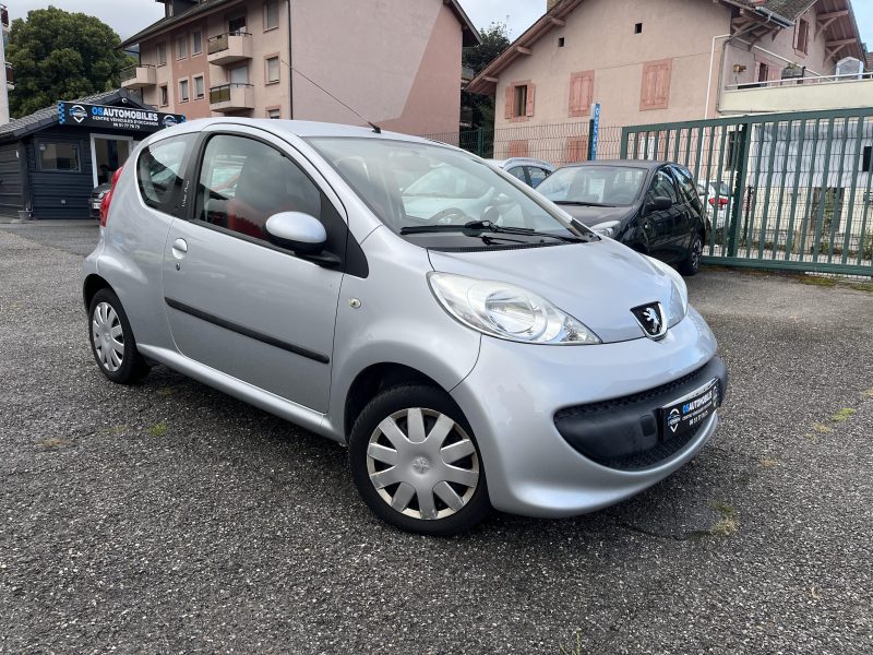 PEUGEOT 107 1.0i 68CV