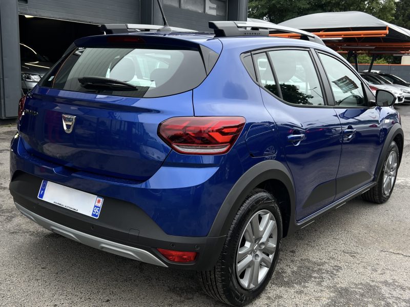 DACIA SANDERO STEPWAY III 1.0 TCE 90 CONFORT 1ERE MAIN 2470 Kms APPLE CARPLAY CAMERA - GARANTIE 1 AN