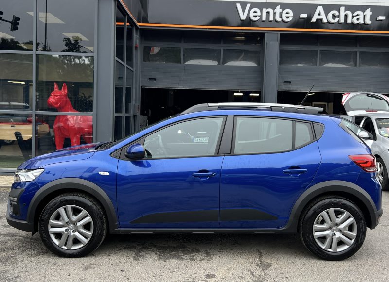 DACIA SANDERO STEPWAY III 1.0 TCE 90 CONFORT 1ERE MAIN 2470 Kms APPLE CARPLAY CAMERA - GARANTIE 1 AN