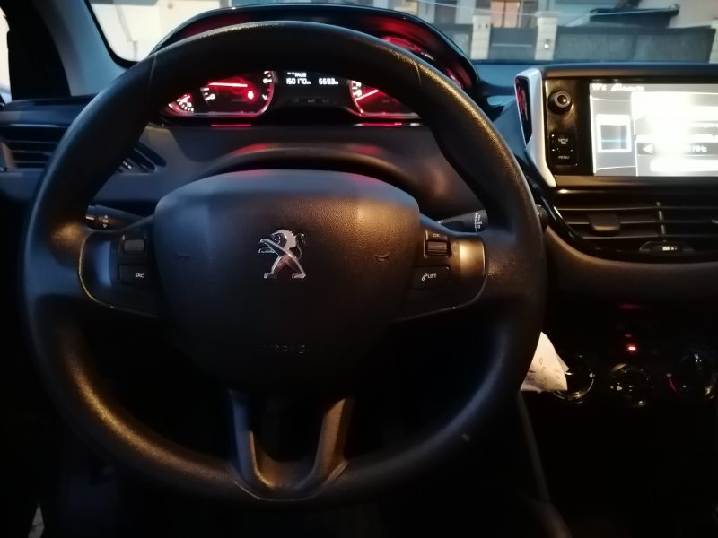 PEUGEOT 208 I 2013